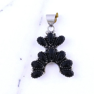 Diseño único Natural Black Onyx 925 Sterling Silver Gemstone Colgante de plata hecho a mano Joyería Venta al por mayor Precio de fábrica - Product Image 2