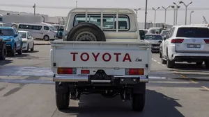 Mejor Oferta LandCruisers LC79 S/C 2.8L Diésel M/T 2025 Básico Camioneta 4x4 - Product Image 6
