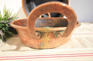 Cazuela de cobre vintage atemporal de calidad premium, perfecta para comidas deliciosas, cocinar y servir con estilo - Product Image 5