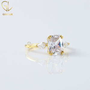 Venta caliente anillo de tres piedras 2CT radiante y corte de cometa Moissanite diamante anillo de compromiso de boda para mujeres - Product Image 2