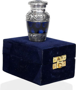 Urnas de cremación de recuerdo pequeñas mejor diseñadas de origen indio en venta exclusiva - Product Image 1