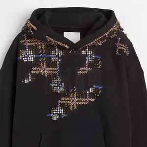 Sudadera con Capucha Personalizada 100% Algodón para Hombre con Pedrería, Estilo Urbano de Invierno, Ligera y de Alta Calidad - Product Image 3