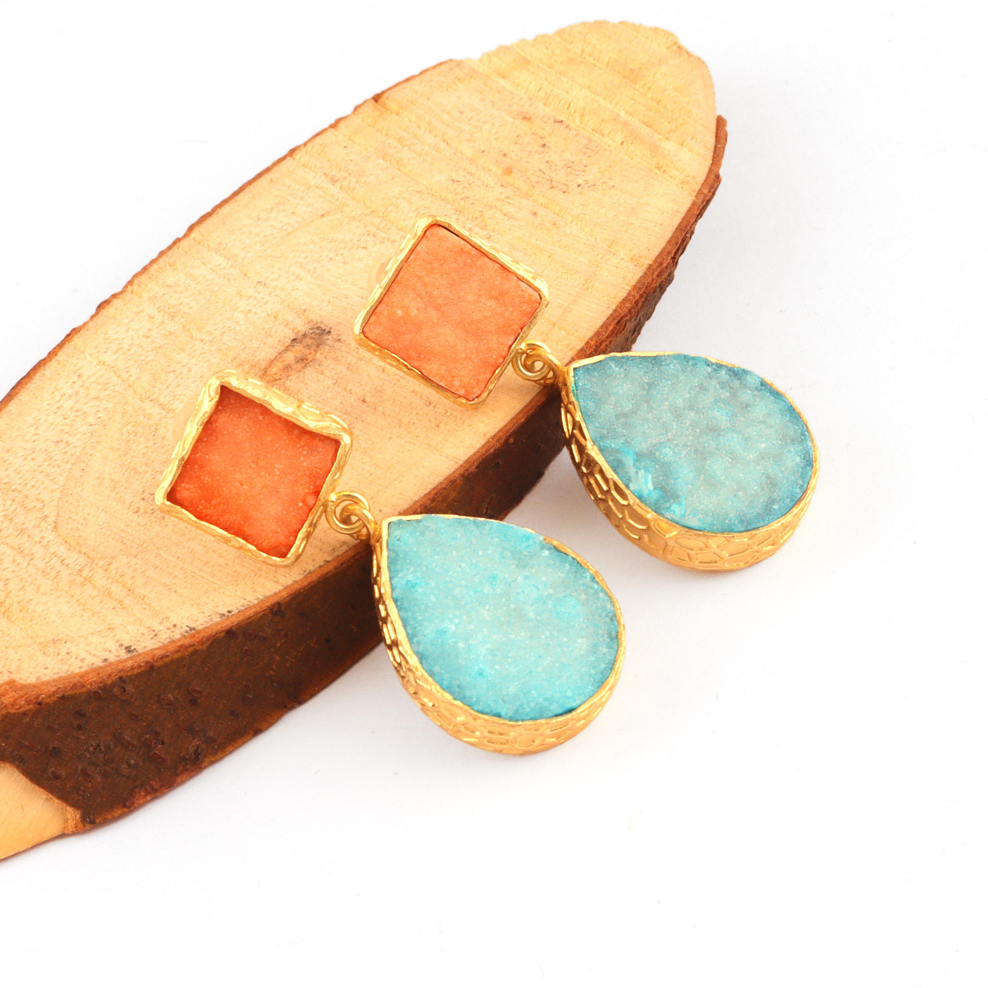 สีชมพูสีฟ้า