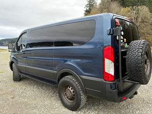 FORD TRANSIT 150 XLT AWD 2020 d'occasion, conduite à gauche/droite - Product Image 3