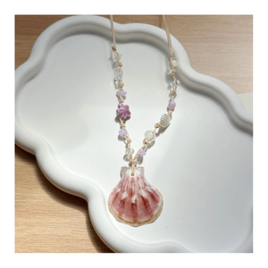 Collier de coquillages de style ethnique fabriqué à la main à partir de coquillages naturels Pièce de bijoux tendance pour les tenues d'été et les acheteurs éco-conscients - Product Image 5
