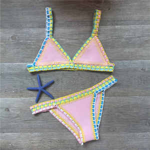Ensemble bikini au crochet style européen et américain 2026, motif uni, maillot de bain tricoté patchwork avec logo à la taille, ensemble 2 pièces Aliexpress - Product Image 1