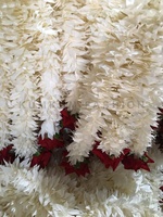 Guirlande de fleurs artificielles blanches de jasmin et de roses, faite à la main en Inde, 1,5 mètre, pour décoration suspendue moderne, idéale pour la remise des diplômes et la fête des Mères