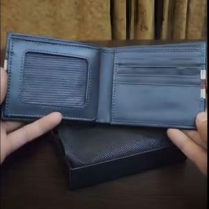 Portefeuille en cuir bleu premium pour homme avec fenêtre d'identité et plusieurs emplacements pour cartes, design élégant et fin pour un usage quotidien et des cadeaux - Product Image 2