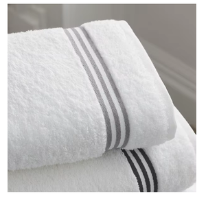 Serviettes en coton égyptien de qualité supérieure, fabriquées avec du coton 100% filé à l'anneau, tissu doux et moelleux, idéal pour la maison, la salle de bain et le spa - Product Image 4