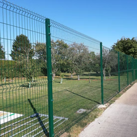 Offre spéciale Panneaux de clôture de sécurité Conception de clôture Panneaux de clôture à cadre en treillis métallique 3D pour jardin résidentiel