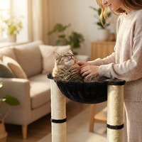 Arbre à gratter confortable et durable pour chat avec hamac et lit en mousse à mémoire de forme, en polycoton et matériaux en bois, design suspendu