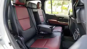 LISTO PARA ENVIAR Toyota LC300 GR Sport 3.5P Usado 2022 - Product Image 2