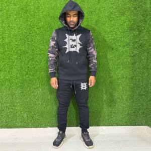 Ensemble de survêtement pour homme personnalisé avec logo, coupe régulière, à capuche, avec pantalon de jogging évasé et sweat-shirt - Product Image 1