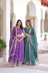 Conjunto de Lehenga Choi de Seda Vichitra para Mujer con Lentejuelas y Bordado de Hilo, Blusa y Dupatta con Bordado de Diseño - Product Image 2