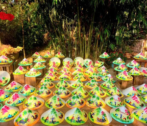 Mini chapeau conique vietnamien Non La, fait à la main, petite taille, pour voyage, souvenir, décoration - Product Image 6