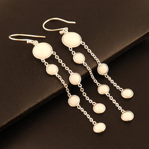 Boucles d'oreilles mode personnalisées pour femmes forme ronde agate blanche lustre design boucles d'oreilles argent plaqué goutte boucle d'oreille lunette - Product Image 1