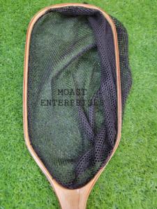 Filet à main en bois de haute qualité pour la pêche à la mouche et la libération de la truite avec un long crochet de suspension élastique profond - Product Image 6