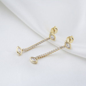 Boucles d'oreilles longues à clous motif œil, chaîne tennis, pierre zircon, fabrication artisanale turque, plaqué or, argent sterling 925, bijoux d'anniversaire - Product Image 2