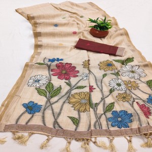 Sari de Algodón Muga Puro VASTRA COTTAGE, Pallu Floral Meenakari en Toda la Superficie, Borde Tejido con Zari y Borlas de Diseño, Blusa en Contraste - Product Image 4