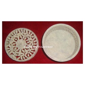 Belle pierre de savon naturelle faite à la main florale découpant la conception brillante pour la forme ronde magnifique pour la bague et les boîtes de cadeaux de bijoux - Product Image 1