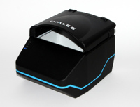 Escáner de Documentos y Pasaportes de Página Completa con Interfaz USB, Resolución de 400 dpi, Velocidad de Escaneo de 2 Segundos, Thales Gemalto QS2000 Negro SDK