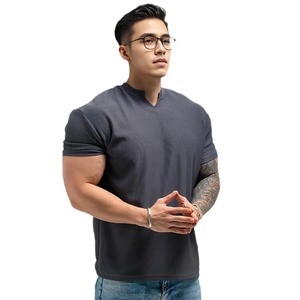 Camiseta de gran tamaño personalizada de algodón con gráfico pesado de 300 Gsm para hombre con estampado desgastado con logotipo frontal - Product Image 5