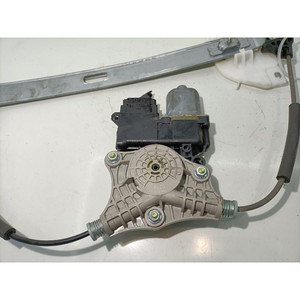Mecanismo de elevación del parabrisas delantero. SX KIA Stonic Serie 82401 H8110 G4LC (17>) - Product Image 3