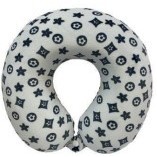 28x26CM morbido e grazioso cuscino a forma di U stampato blu scuro accogliente cuscino da viaggio regalo - Product Image 1