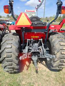 Tracteur à roues Massey Ferguson 2860 E 4WD Diesel 60CV avec chargeur et godet, transmission par engrenages, double pompe, haute productivité - Product Image 3