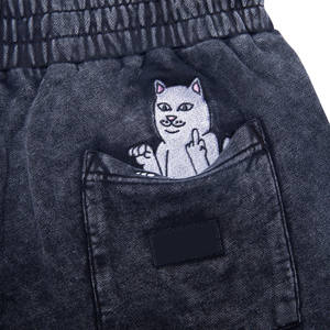 Pantalones cortos deportivos para hombre al por mayor de fabricante, pantalones cortos deportivos personalizados para gimnasio transpirables, pantalones cortos informales holgados lavados con ácido sólido - Product Image 4