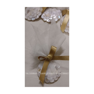 Fabricante indio exportador madre perla pintada flor Forma flores patrón personalizado regalo embalaje para boda cumpleaños - Product Image 2