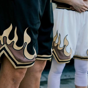 Short de basket-ball décontracté High Street pour hommes, denim de coton respirant avec motif de flamme, impression numérique à usage de gymnastique solide - Product Image 3
