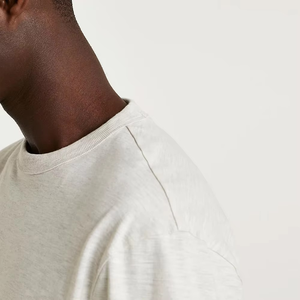 T-shirt personnalisé doux à manches courtes de haute qualité 100% coton impression hommes T-shirt en gros hommes T-shirt coupe régulière - Product Image 4