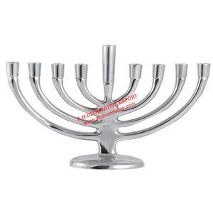 Candélabre en laiton personnalisé à 9 bras, style classique, fait main, support de bougies de luxe, vente en gros, dernière arrivée - Product Image 4