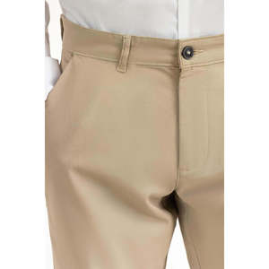 กางเกงทรงสลิมฟิตสีกากี MN-TRC-WS25-013 กางเกงสูทลำลองสำหรับธุรกิจและงานทางการ ปรับแต่งโลโก้ได้ ไซส์ XL ซิปตรง สีพื้น - Product Image 5