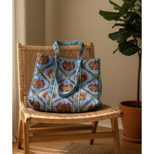 Sac fourre-tout réutilisable en coton matelassé à la main style bohème Autumn Sky avec fermeture éclair - Product Image 2