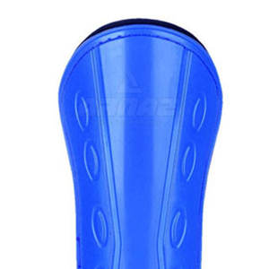 Espinillera de Alta Calidad con Materiales de Primera y Sensación Cómoda, con Acolchado Suave y Estructura Equilibrada - Product Image 6