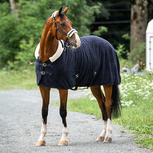 Alfombra de caballo impermeable transpirable con sujetadores ajustables de tela suave y duradera y protección para todo tipo de clima - Product Image 4