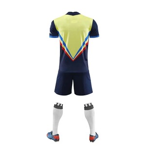 Maillot uniforme de football sublimé par conception rouge et noire et kit de football court de haute qualité/logo et taille de conception personnalisés - Product Image 2