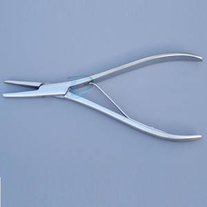 Pinzas y Herramientas Profesionales de Acero Inoxidable Hechas a Medida para el Cuidado y Peinado del Cabello - Product Image 5