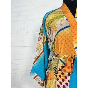 Kimono Vintage de Seda Crepé, Bata Suave y Cómoda, Ropa de Dormir Ligera y Lujosa, Regalo Perfecto de Verano para Mujer - Product Image 3
