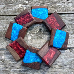 Ensemble de dessous-de-verre en bois et résine premium, carré, résistant à la chaleur, fait à la main, pour la décoration de table de café, bar, cadeau, article en gros - Product Image 1