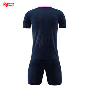 Uniforme de fútbol de servicio OEM-Nuevo diseño Precio bajo Secado rápido y transpirable Colores personalizados Logo 100% Poliéster Características de entrenamiento - Product Image 2