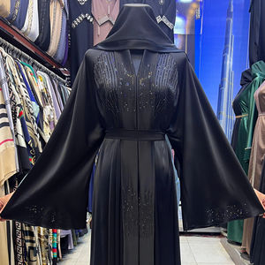 Hermosa Abaya de Dubái negra para mujer, de trabajo manual caftán, ropa islámica tradicional y accesorios diseñados para musulmanes - Product Image 1