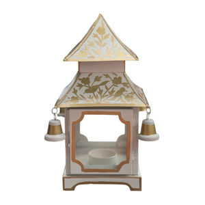 Lanterne Porte-Bougie Pagode Antique en Métal Doré Peinte à la Main, Décoration Décorative pour la Maison, Pièce Centrale avec Clochettes - Product Image 1