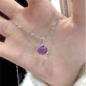 Collana con Ciondolo in Cristallo Rotondo Viola dal Design Elegante e Semplice, Gioielli in Cristallo Brillante per Donne - Product Image 2
