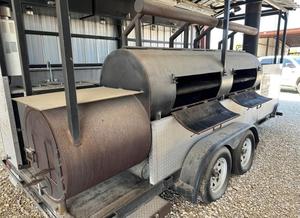 Remolque de Barbacoa y Ahumador Móvil de 8 pies, Totalmente Equipado, con Envío Gratuito, Parrilla Exterior y Cocina para Venta de Comida Ambulante - Product Image 5