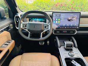 CASI NUEVO, EN EXCELENTE ESTADO Y A UN PRECIO ASEQUIBLE, 2025 J - T2 STD 2.0-L MOTOR DE GASOLINA TURBOALIMENTADO ESTÁNDAR CON TRACCIÓN EN LAS CUATRO RUEDAS - Product Image 2