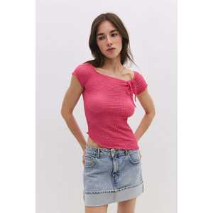 Blusa de Corte Asimétrico - Product Image 1