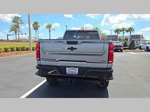 Nouveau Chevrolet Silverado 2500 4WD LTZ 2026, SUV essence, norme Euro VI, 6 places, 4x4, transmission automatique, sièges en cuir, conduite à gauche, jantes en alliage d'aluminium - Product Image 6